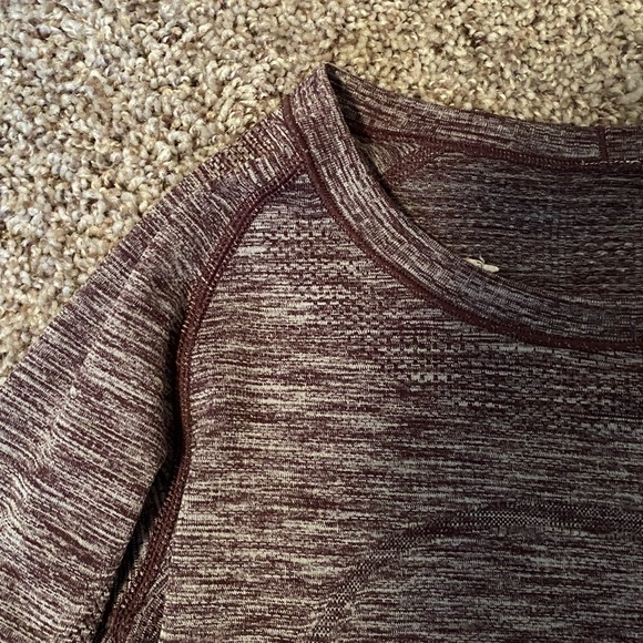 Lululemon shirt - Picture 2 of 3